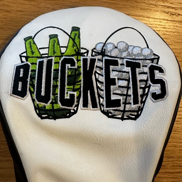 Travis Mathew Buckets driver head cover - Picture 1 of 7